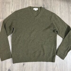 J Crew Mens Medium Olive Green 100% Wool V-Neck Pullover Sweater Preppy Ribbed